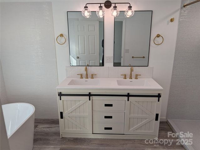 1334 Mecklenburg Highway, Mooresville, NC 28115