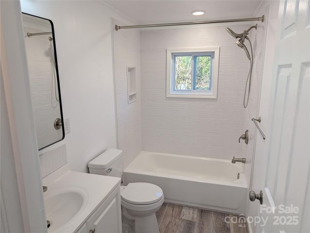 1334 Mecklenburg Highway, Mooresville, NC 28115