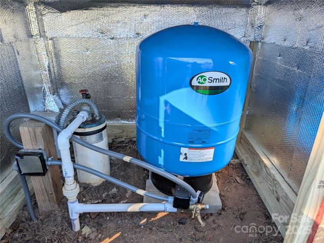 1334 Mecklenburg Highway, Mooresville, NC 28115