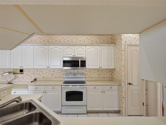 1429 TURNBERRY DRIVE, Venice, FL 34292