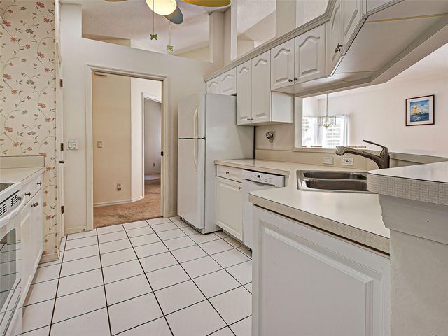 1429 TURNBERRY DRIVE, Venice, FL 34292