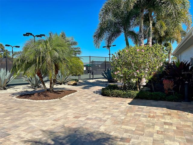 1429 TURNBERRY DRIVE, Venice, FL 34292