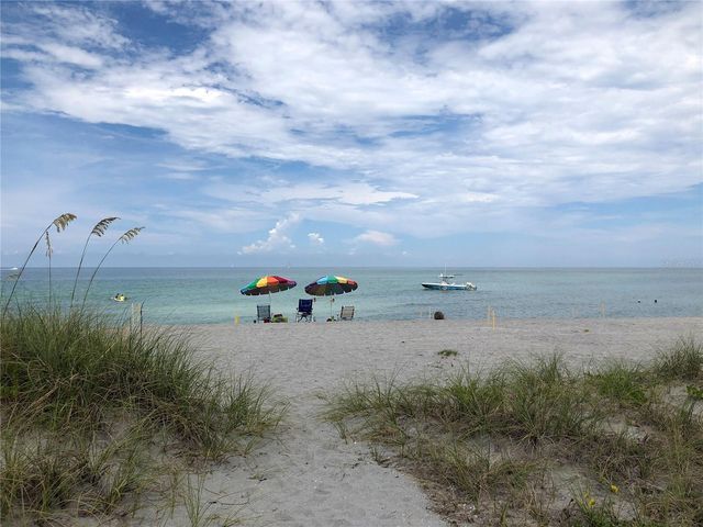 1429 TURNBERRY DRIVE, Venice, FL 34292