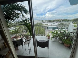 486 NW 165th St Rd B-603, Miami, FL 33169