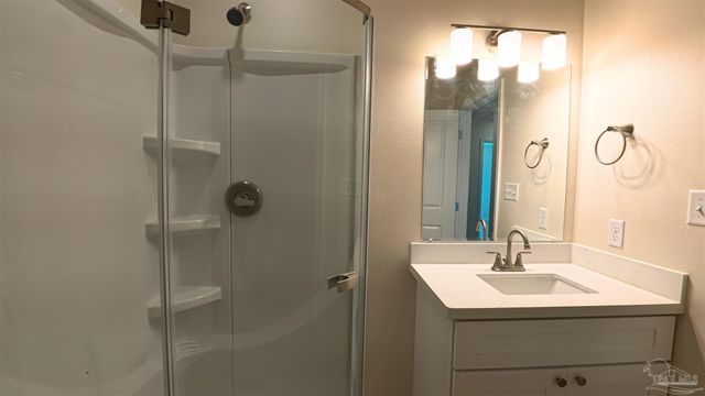 213 Emerald Ave, Pensacola, FL 32505