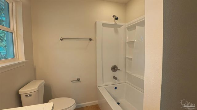 213 Emerald Ave, Pensacola, FL 32505