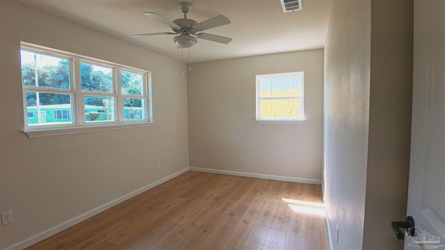 213 Emerald Ave, Pensacola, FL 32505