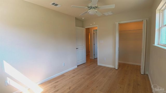 213 Emerald Ave, Pensacola, FL 32505