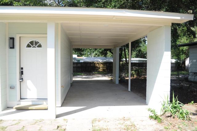 213 Emerald Ave, Pensacola, FL 32505