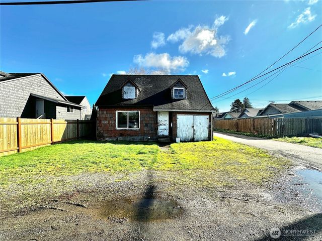 162 N Jeffries, Aberdeen, WA 98520