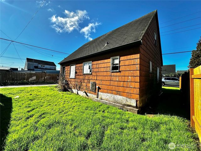 162 N Jeffries, Aberdeen, WA 98520