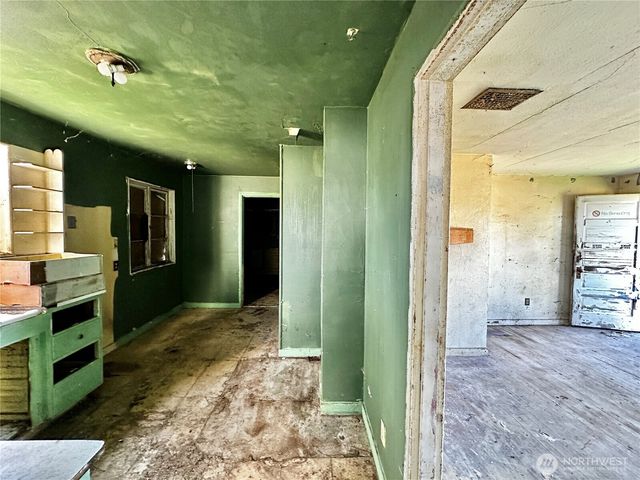 162 N Jeffries, Aberdeen, WA 98520