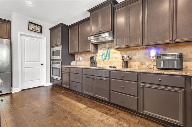 68 Mitchell Farm Drive, Sharpsburg, GA 30277