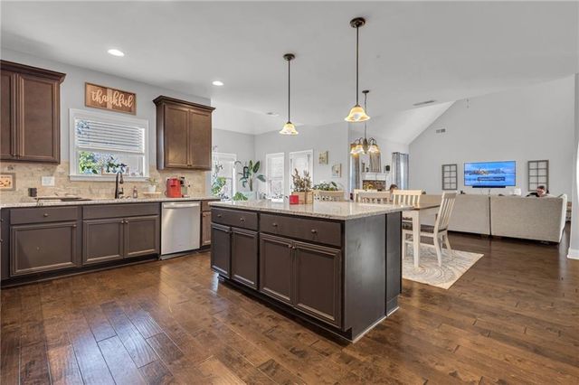 68 Mitchell Farm Drive, Sharpsburg, GA 30277