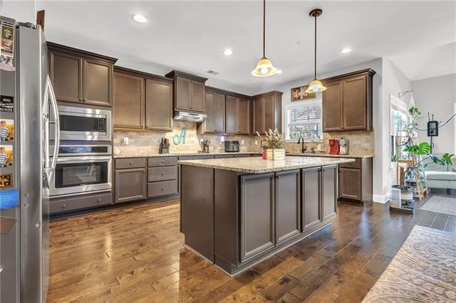 68 Mitchell Farm Drive, Sharpsburg, GA 30277