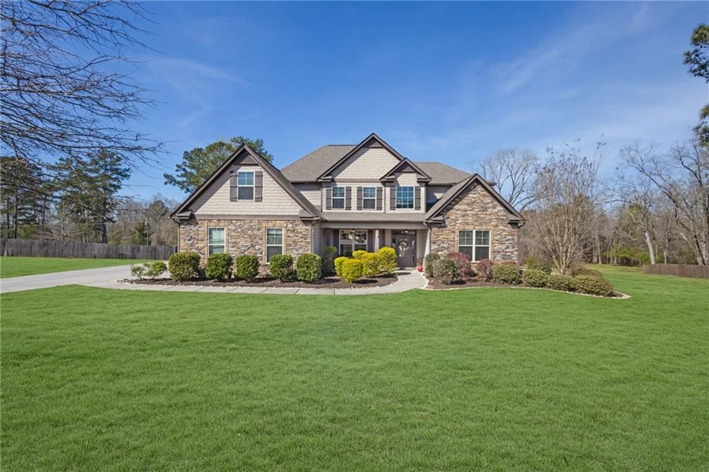 68 Mitchell Farm Drive, Sharpsburg, GA 30277