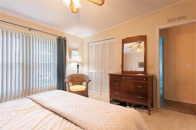 24927 PINE HILL, Leesburg, FL 34748