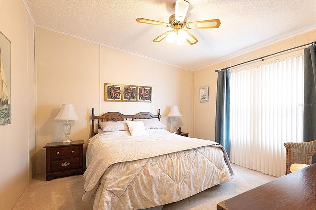 24927 PINE HILL, Leesburg, FL 34748