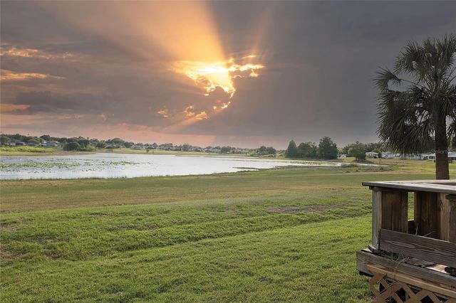 24927 PINE HILL, Leesburg, FL 34748