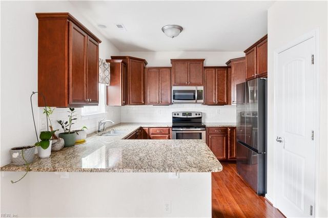 1621 Thomason TRL, Chesapeake, VA 23320