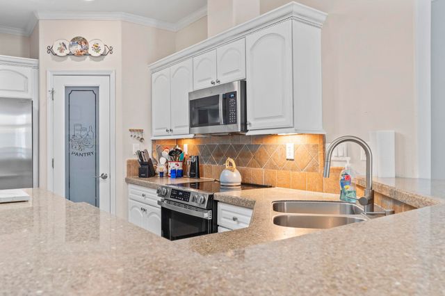 137 Wellspring Dr., Conway, SC 29526