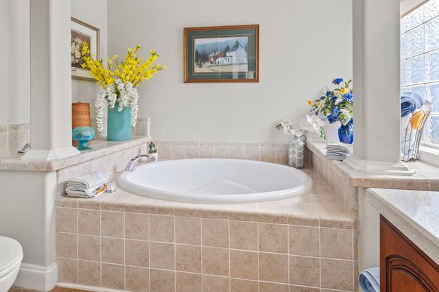 137 Wellspring Dr., Conway, SC 29526