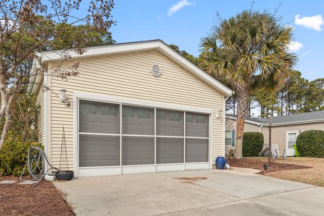 137 Wellspring Dr., Conway, SC 29526