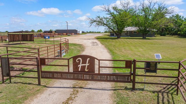 1705 US Highway 67, Stephenville, TX 76401