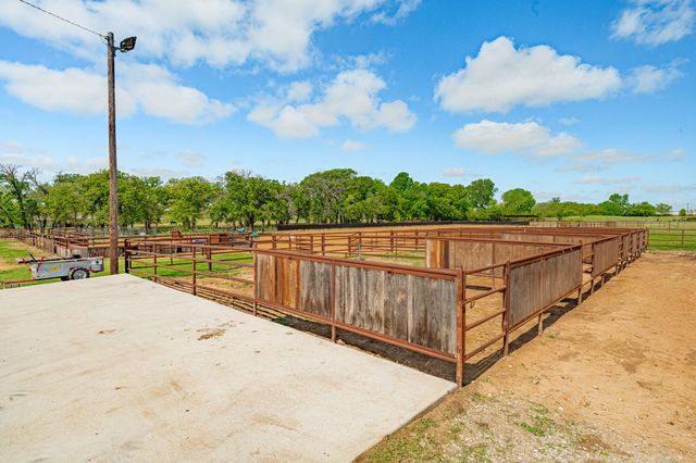 1705 US Highway 67, Stephenville, TX 76401