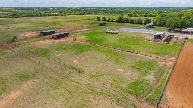 1705 US Highway 67, Stephenville, TX 76401