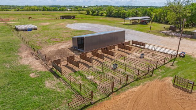1705 US Highway 67, Stephenville, TX 76401