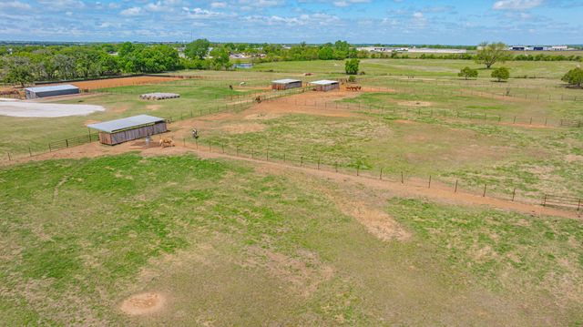 1705 US Highway 67, Stephenville, TX 76401
