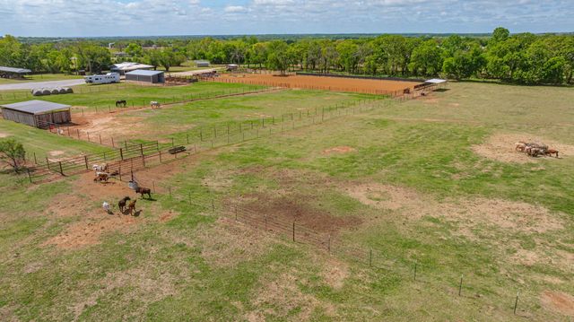 1705 US Highway 67, Stephenville, TX 76401