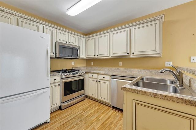 216 Park Place, Woodstock, GA 30189
