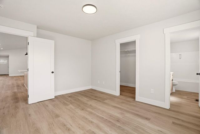 2105 N Sipple Rd, Spokane Valley, WA 99212