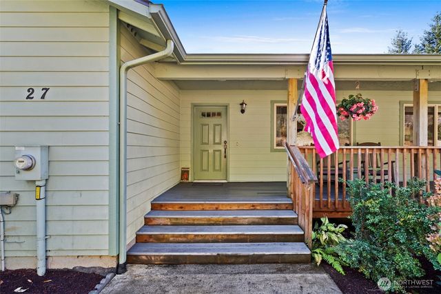 27 Otter Lane, Elma, WA 98541