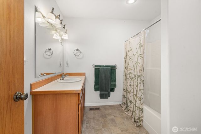 27 Otter Lane, Elma, WA 98541