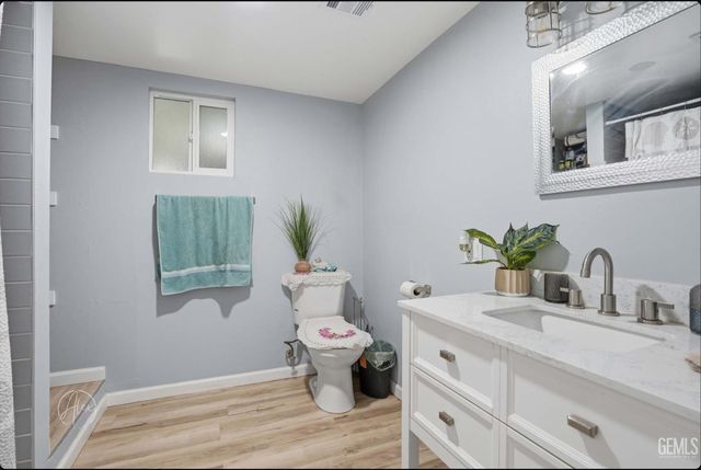 8429 Fuller Drive, Bakersfield, CA 93307