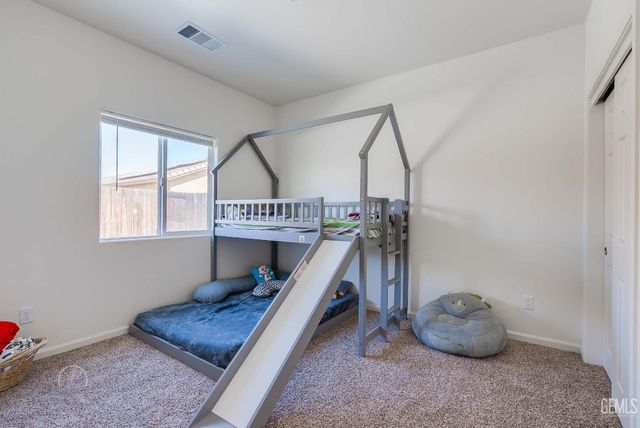 8429 Fuller Drive, Bakersfield, CA 93307