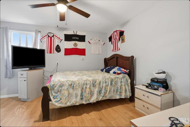 8429 Fuller Drive, Bakersfield, CA 93307