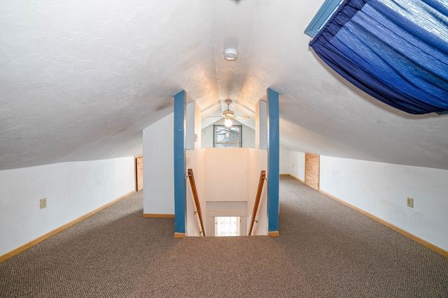 8 Blackstone St, Shrewsbury, MA 01545