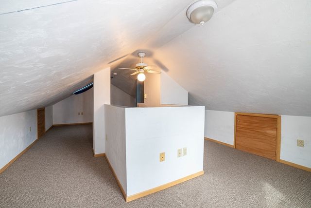 8 Blackstone St, Shrewsbury, MA 01545