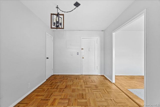 20 Shady Glen Court 3A, New Rochelle, NY 10805