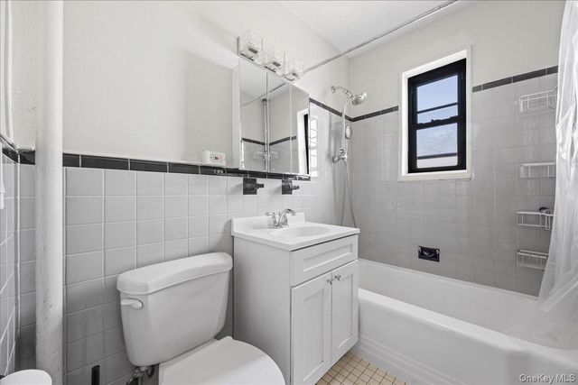 20 Shady Glen Court 3A, New Rochelle, NY 10805