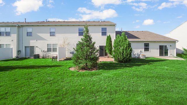 7605 E 111th Lane, Crown Point, IN 46307