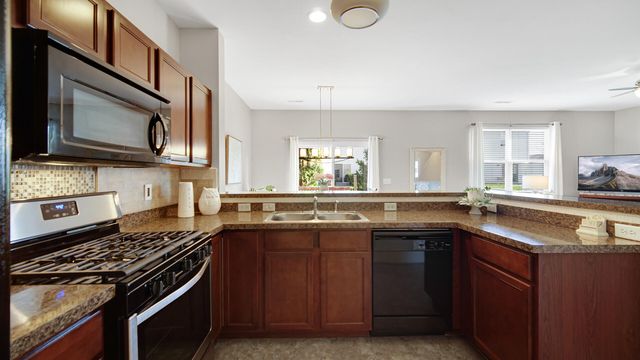 7605 E 111th Lane, Crown Point, IN 46307