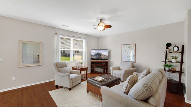 7605 E 111th Lane, Crown Point, IN 46307
