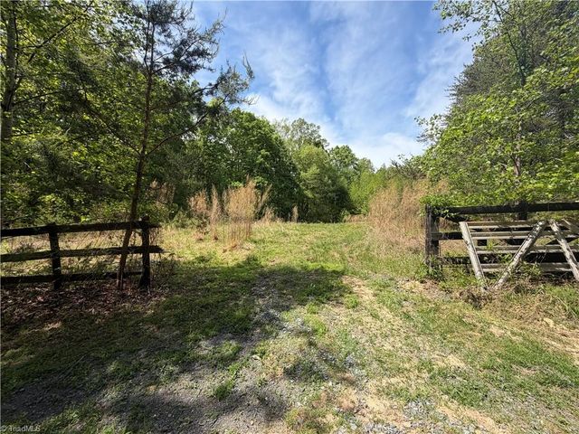 11538 Nc Highway 87, Eden, NC 27288
