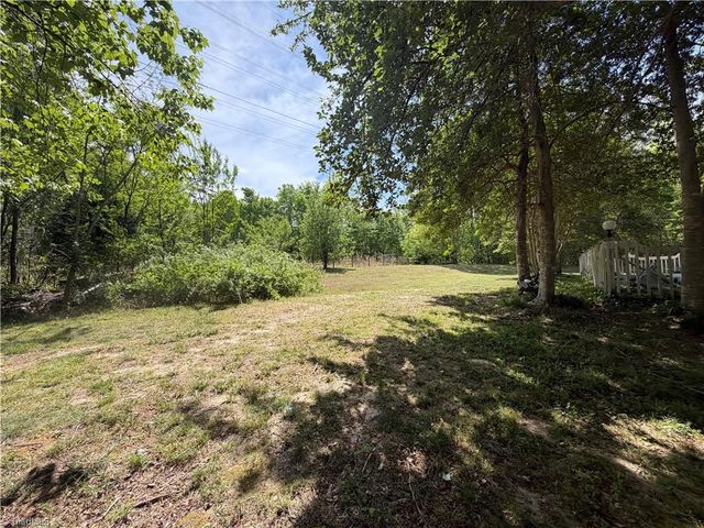 11538 Nc Highway 87, Eden, NC 27288