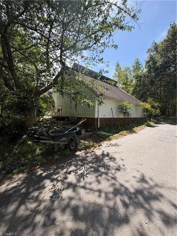 11538 Nc Highway 87, Eden, NC 27288